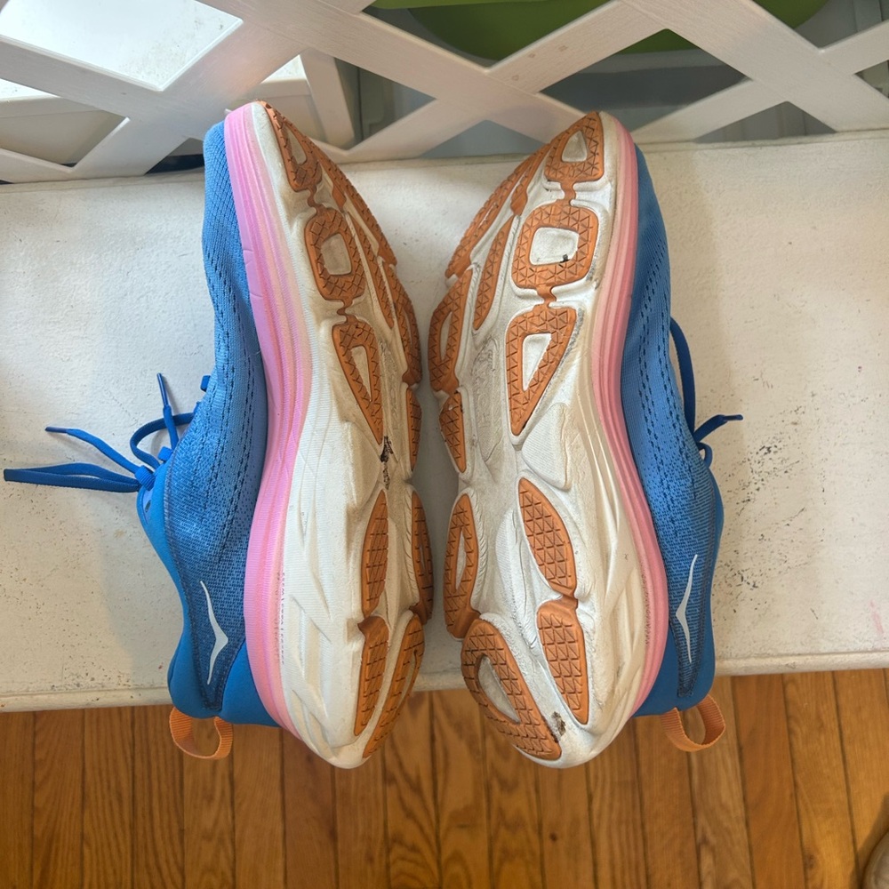 Hoka Bondi 8